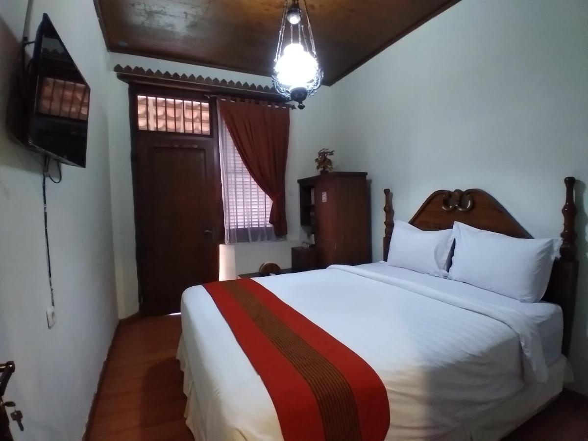 Dem Ayem Heritage Guest House Yogyakarta Eksteriør billede