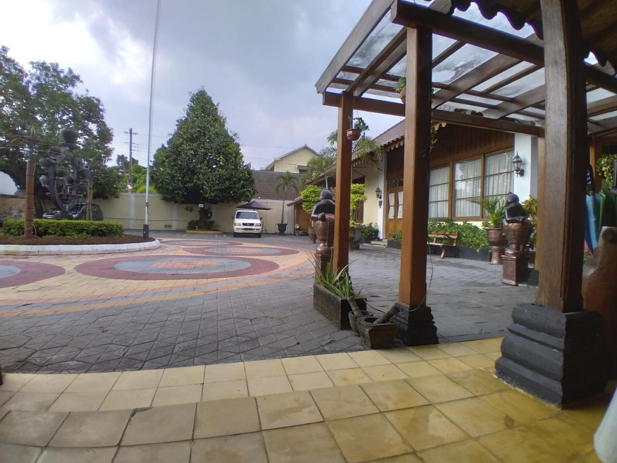 Dem Ayem Heritage Guest House Yogyakarta Eksteriør billede